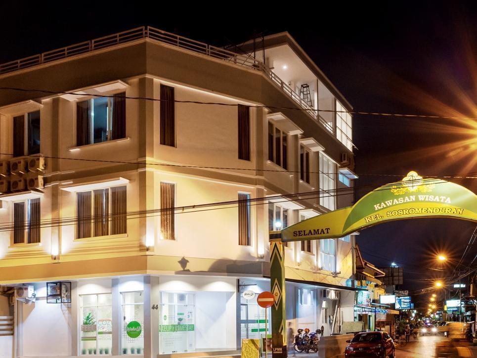 Wakeup Homestay Yogyakarta Exterior photo