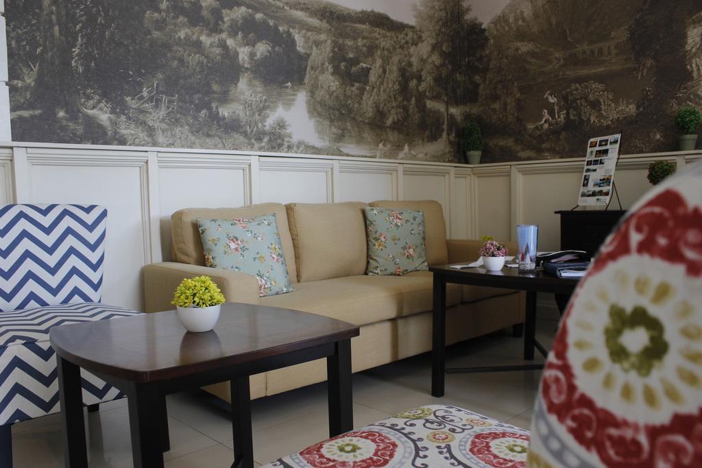 Wakeup Homestay Yogyakarta Exterior photo